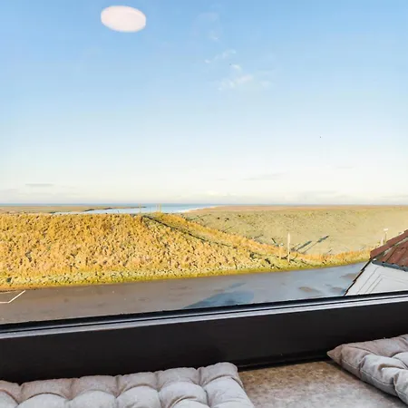 3 Bedroom Pet Friendly In