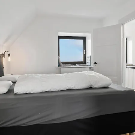 3 Bedroom Pet Friendly In Holiday home *