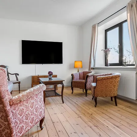 3 Bedroom Pet Friendly In ريب