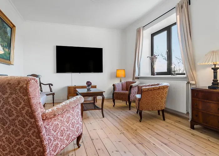 3 Bedroom Pet Friendly In ריבה